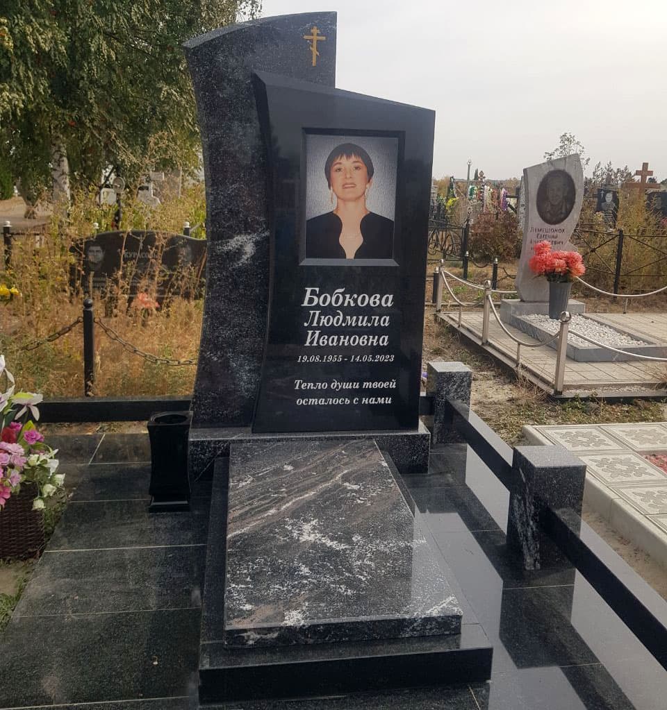 Комбинированный памятник КП04 фото