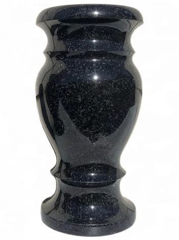 Ваза из гранита (30 см.) — Карельский габбро-диабаз