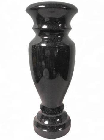 Ваза из гранита (40 см.) — Карельский габбро-диабаз
